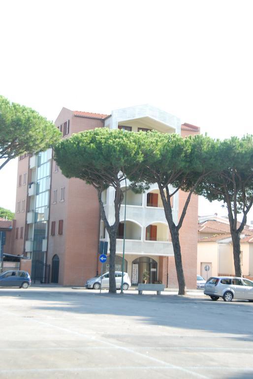 I Portici Appartamenti 格罗塞托港 外观 照片